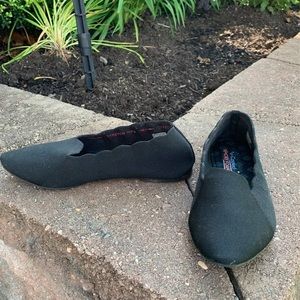 Memory foam sketchers flats
